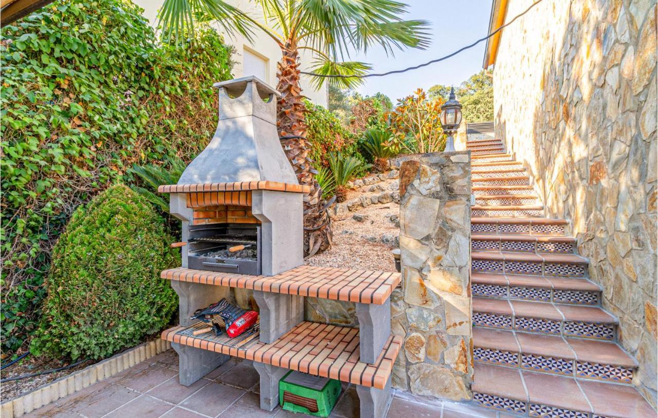 Stunning Home In Palafolls Esterno foto